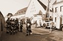 Feuer 3 Dachstuhlbrand Koeln Rath Heumar Gut Maarhausen Eilerstr P304